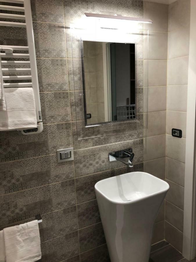 Andrea Luxury Apartments Strada Maggiore Studio 1 Болоня Екстериор снимка