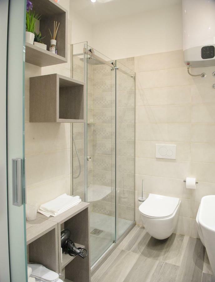 Andrea Luxury Apartments Strada Maggiore Studio 1 Болоня Екстериор снимка